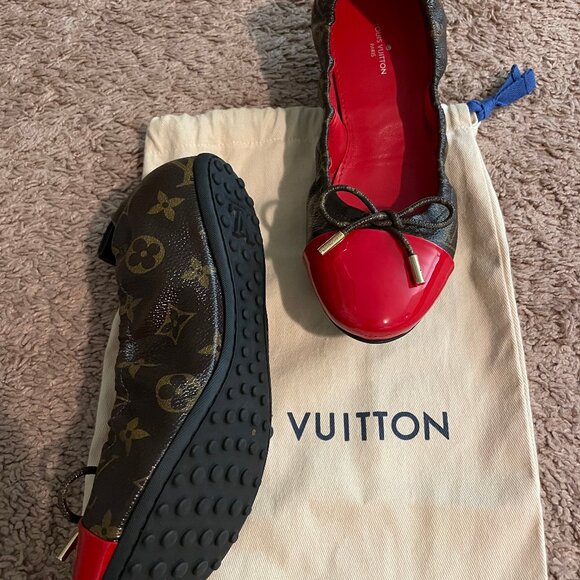 LV Ballerina Flats made in Italy, size 39 IT (US size 9), barely used, like new - Picture 1 of 7